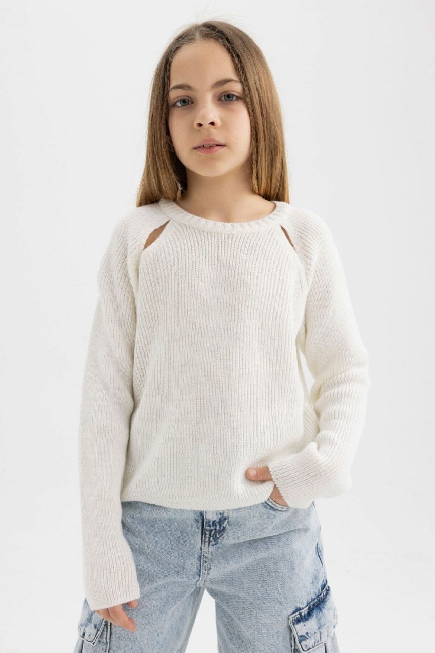 DEFACTO Girl's Standard Fit Crew Neck Sweater