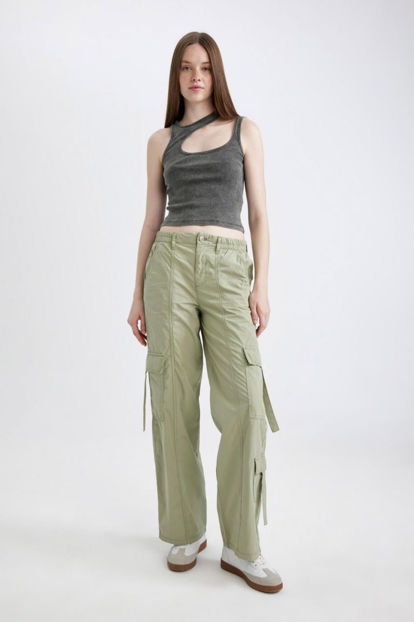 DEFACTO Wide Leg Cargo Pocket Normal Waist Standard Length Gabardine Trousers