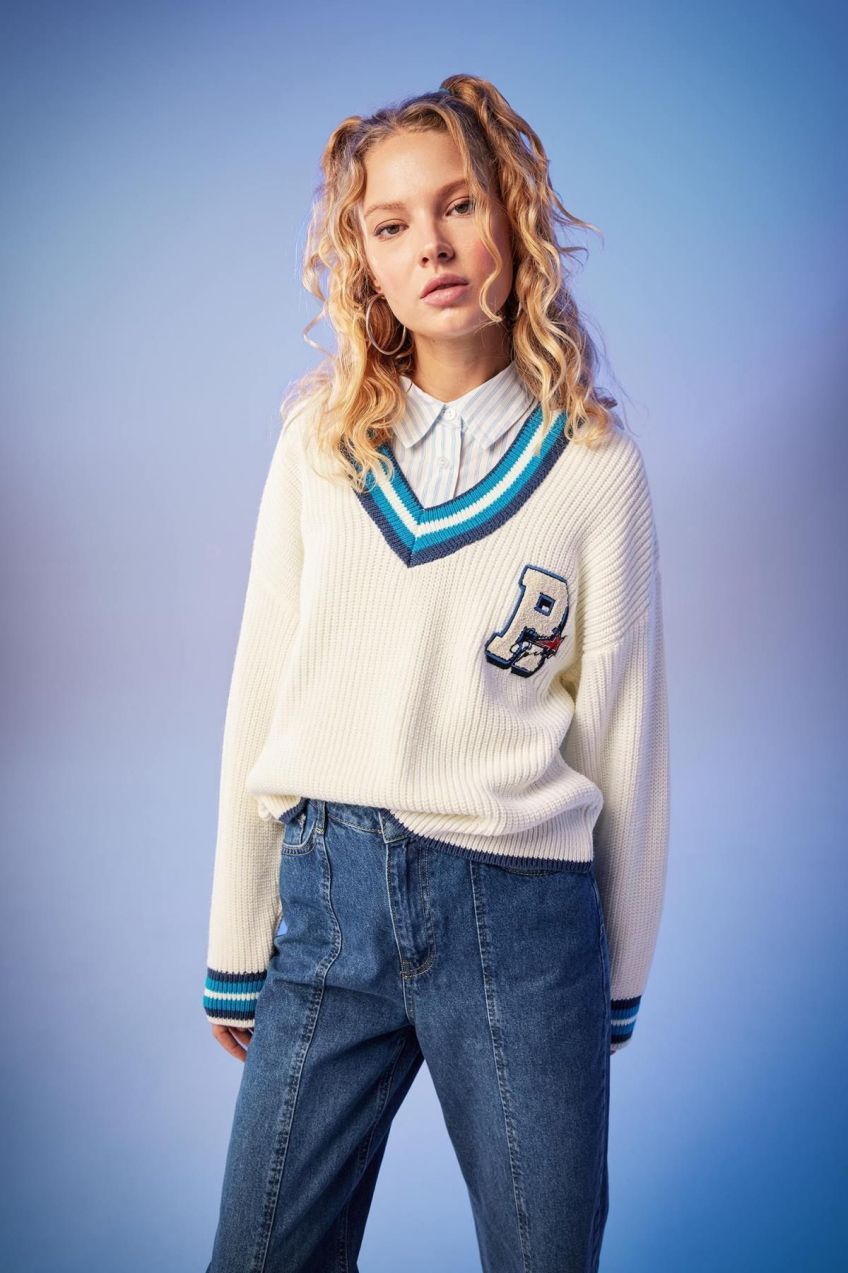 DEFACTO Coool Oversize Fit V-Neck Sweater