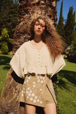 Manuka x DeFacto Muslin Long Sleeve Tunic