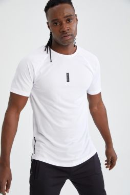 DEFACTO Fit Slim Fit Crew Neck Sports T-Shirt