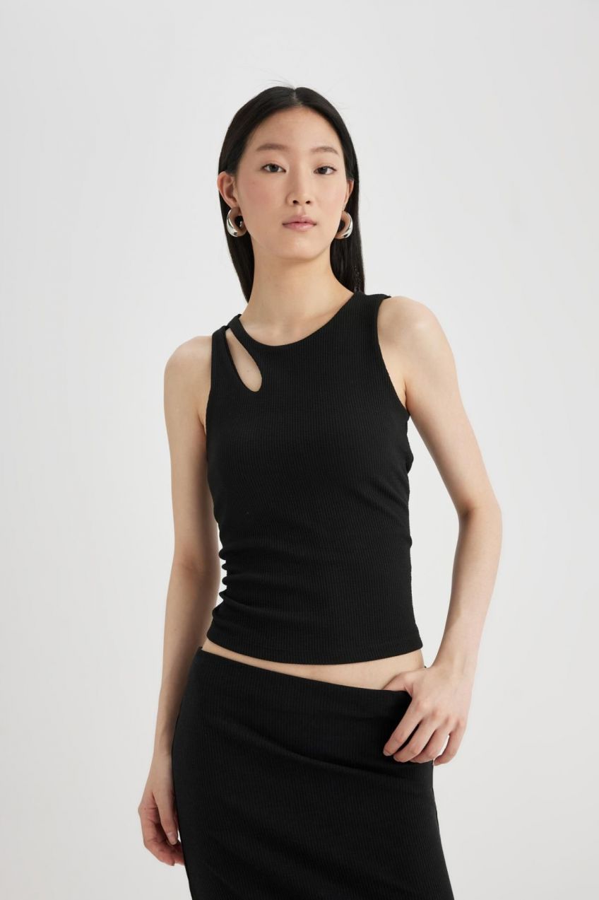 DEFACTO Slim Fit Crew Neck Ribbed Camisole Undershirt
