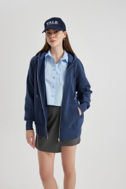 DEFACTO Oversize Fit Hooded Thick Fabric Cardigan