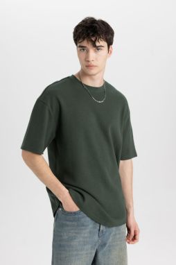 DEFACTO Comfort Fit Crew Neck Short Sleeve T-Shirt