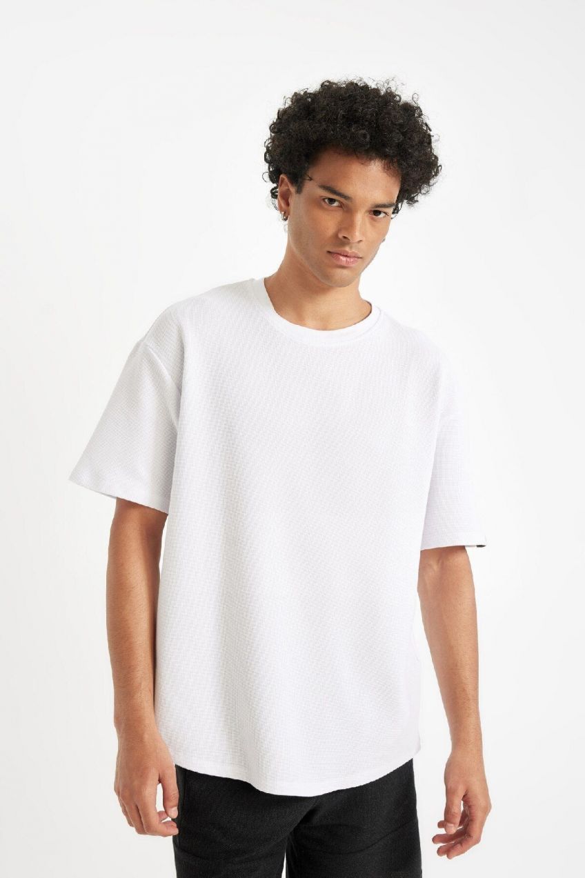 DEFACTO Comfort Fit Crew Neck Short Sleeve Waffle T-Shirt