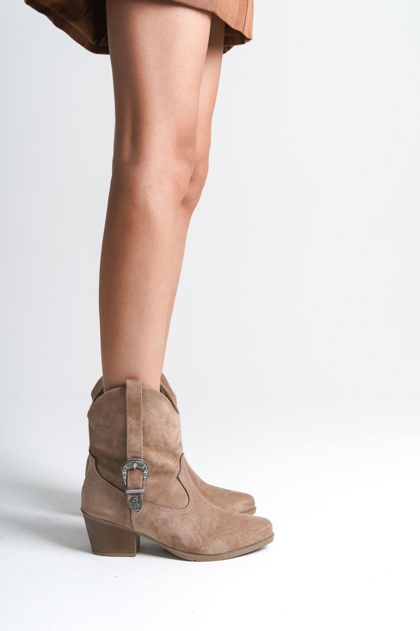Capone Outfitters Suede Pull-On Women's Cowboy Boots