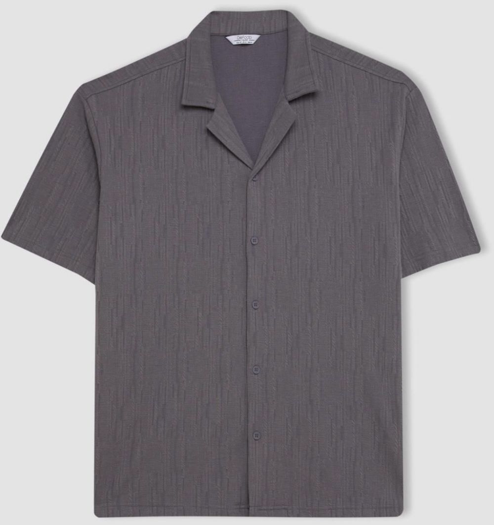 DEFACTO Regular Fit Open Collar Short Sleeve Shirt