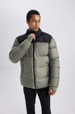 DEFACTO Fit Water Repellent Oversize Fit Puffer Jacket