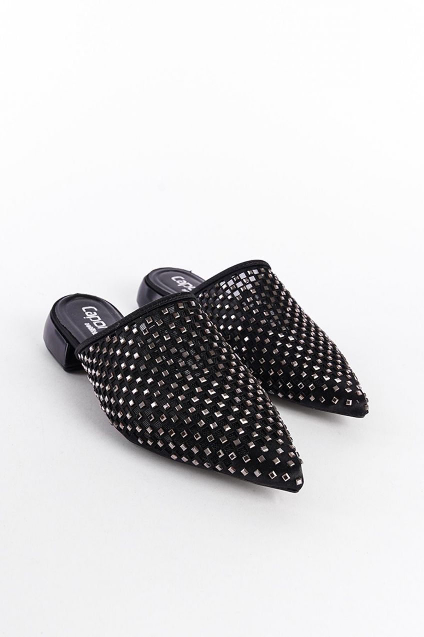 Capone Outfitters Women's Slippers
