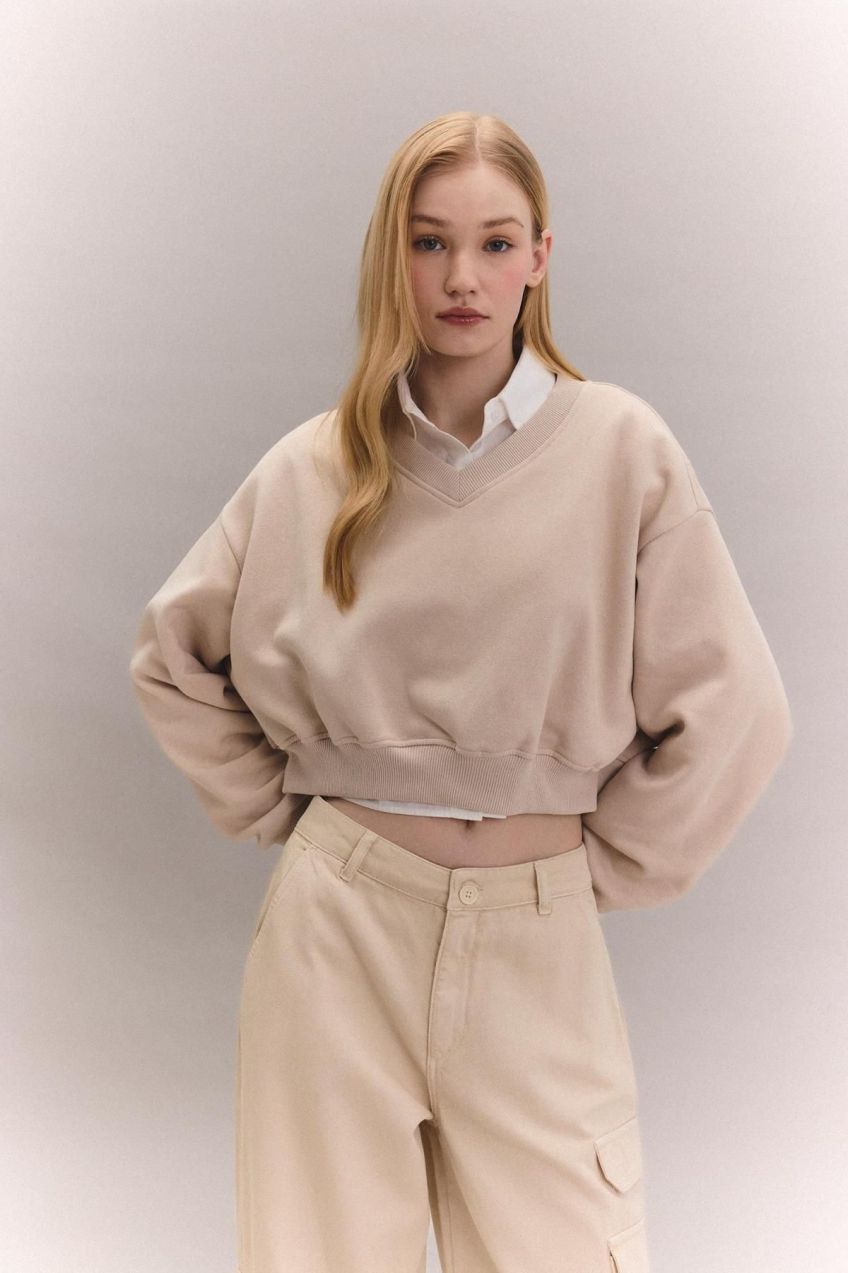DEFACTO Cool Crop V Neck Sweatshirt