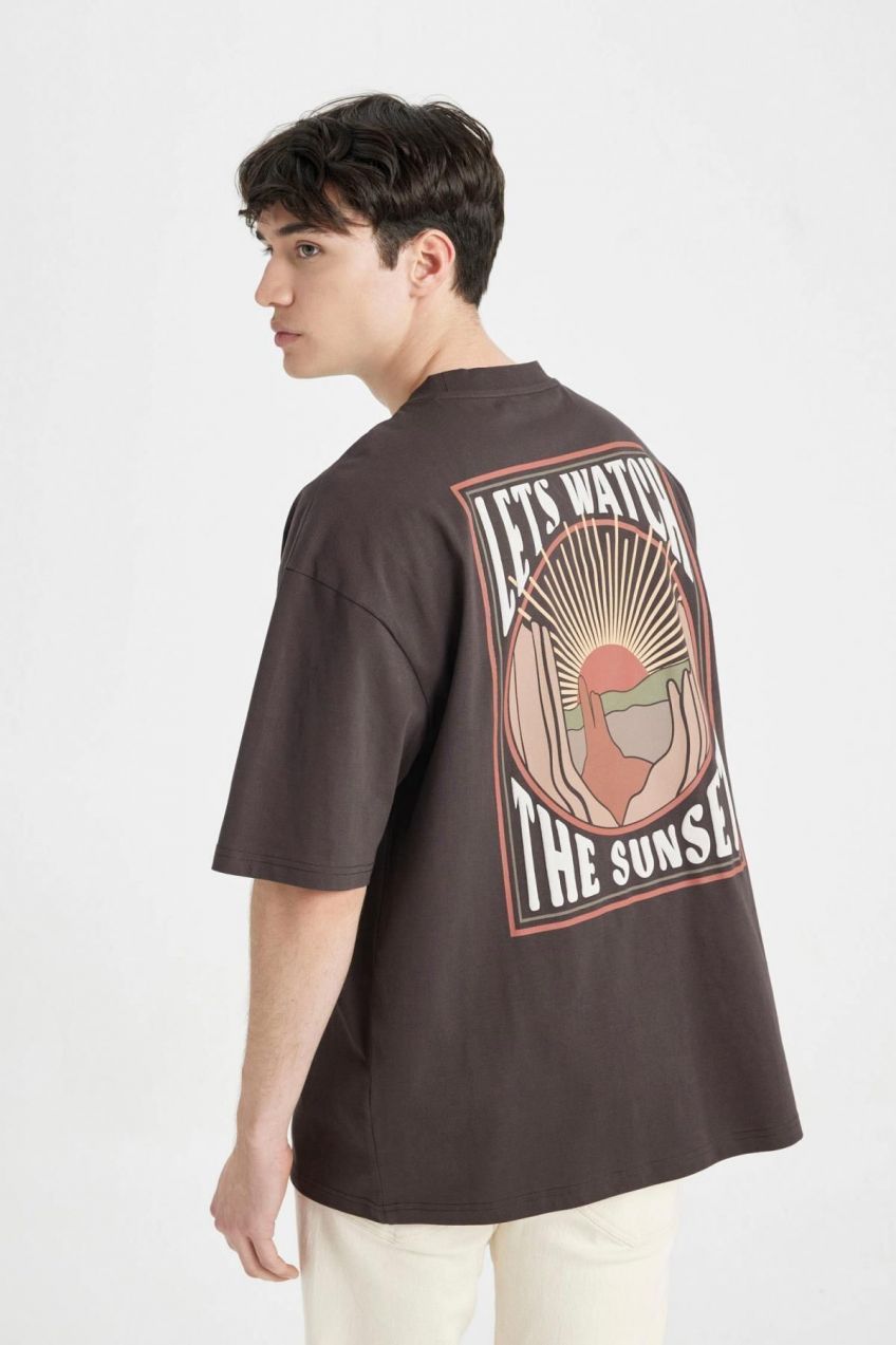 DEFACTO Oversize Fit Crew Neck Back Printed Short Sleeve T-Shirt