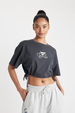 DEFACTO Fit Nba Chicago Bulls Crew Neck Short Sleeve T-Shirt