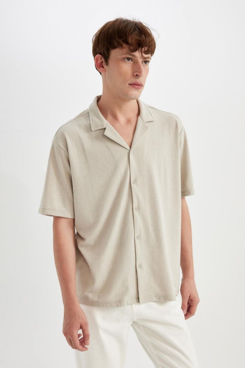 DEFACTO Regular Fit Open Collar Short Sleeve Shirt