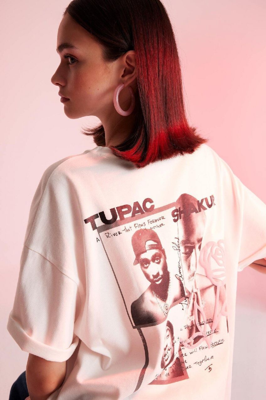 DEFACTO Tupac Shakur Oversize Fit Crew Neck Short Sleeve T-Shirt
