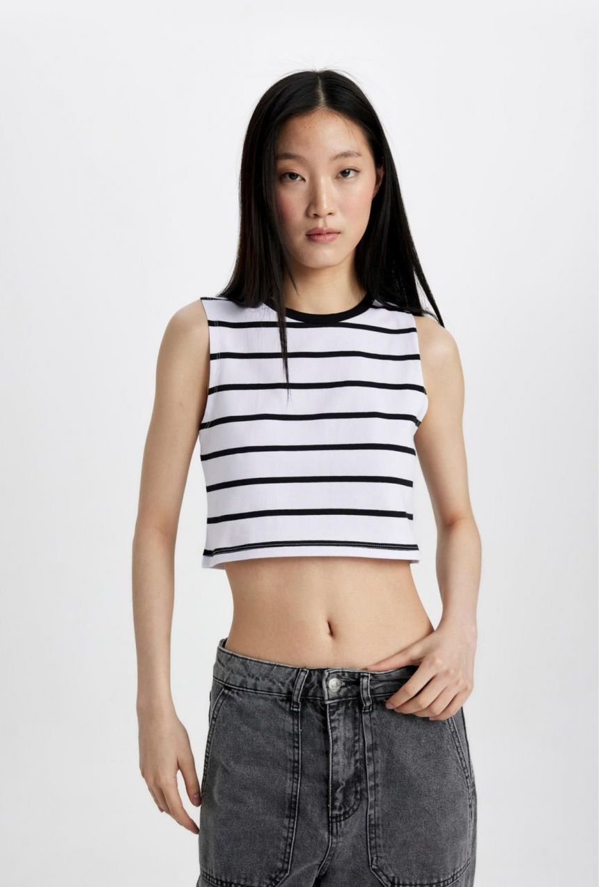 DEFACTO Slim Fit Striped Crew Neck Undershirt