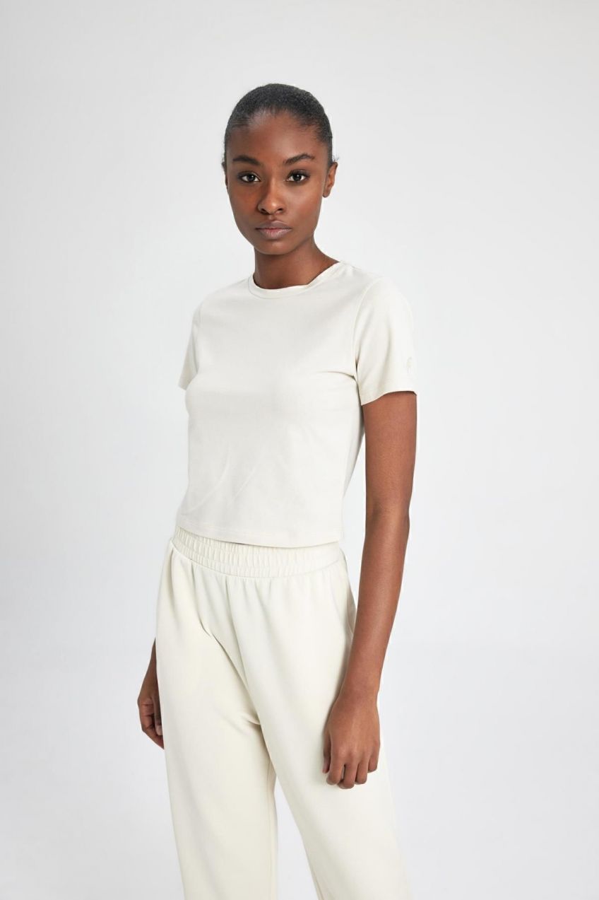 DEFACTO Fit Crop Crew Neck Sports Short Sleeve T-Shirt