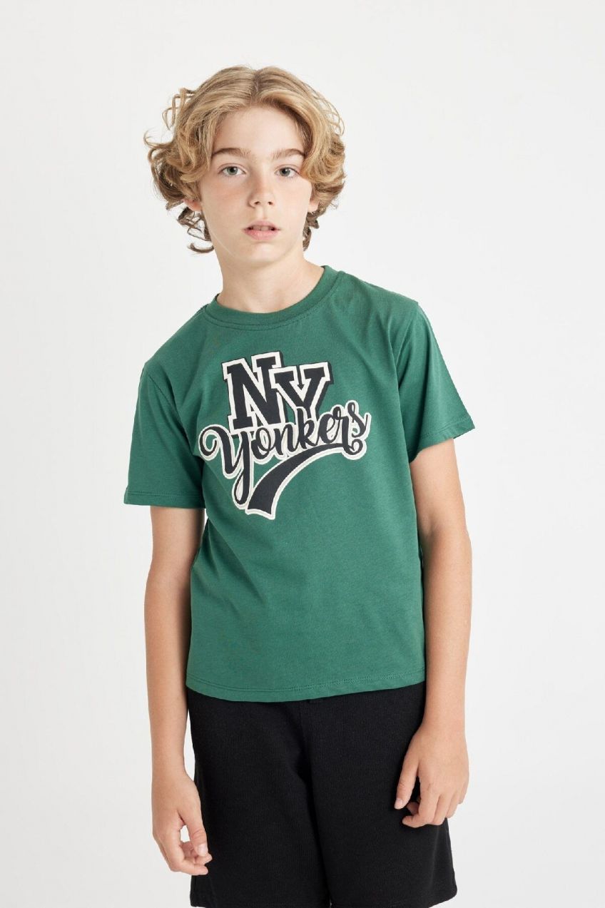 DEFACTO Boy's Crew Neck Printed Short Sleeve T-Shirt
