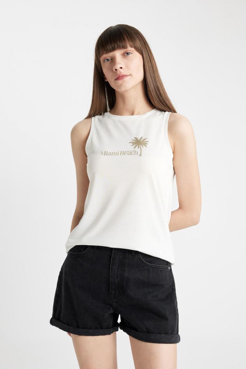 DEFACTO Regular Fit Printed Crew Neck Undershirt