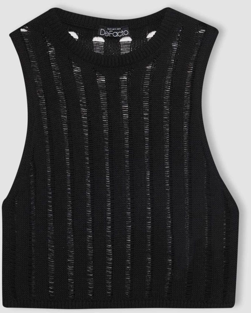 DEFACTO Regular Fit Crew Neck Undershirt