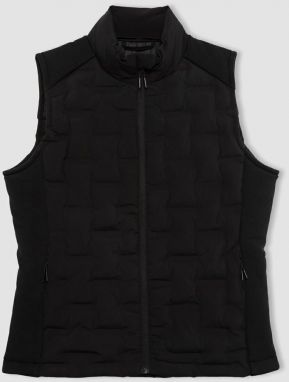 DEFACTO Fit Water Repellent Slim Fit Sports Vest