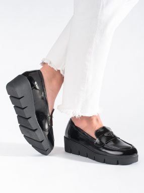GOODIN Black patent women's loafers with a thick sole