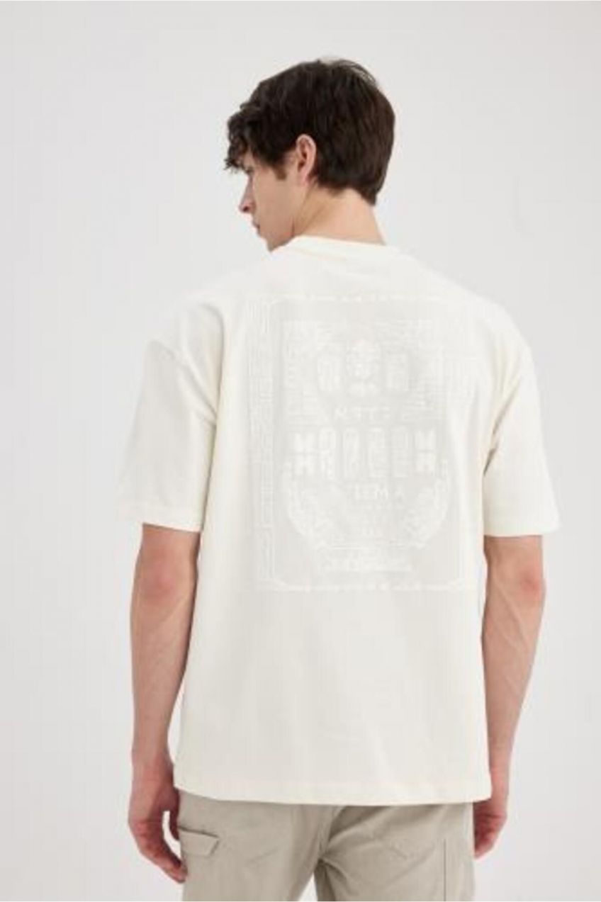 DEFACTO Oversize Fit Crew Neck Short Sleeve T-Shirt