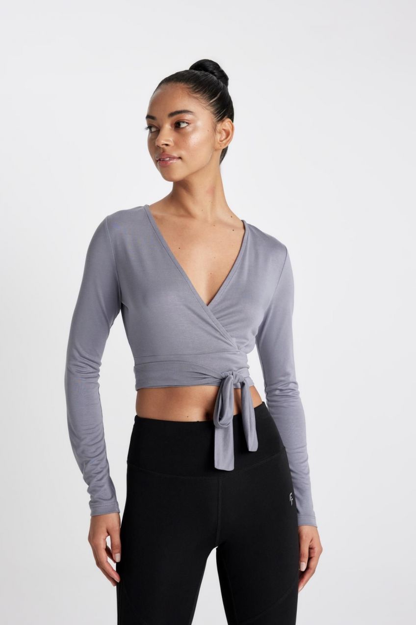 DeFactoFit Standard Fit V-Neck Sports Modal Long Sleeve T-Shirt