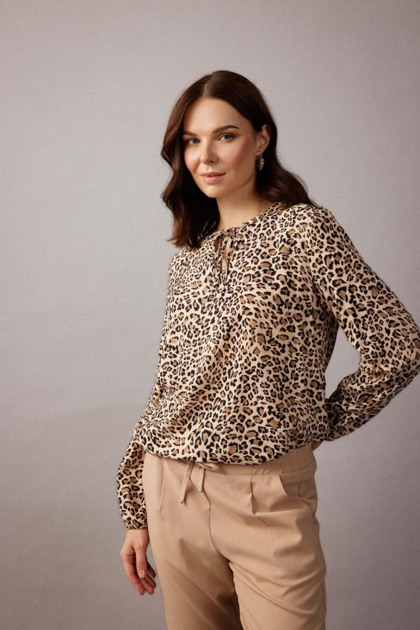 DEFACTO Regular Fit Crew Neck Leopard Patterned Long Sleeve Blouse