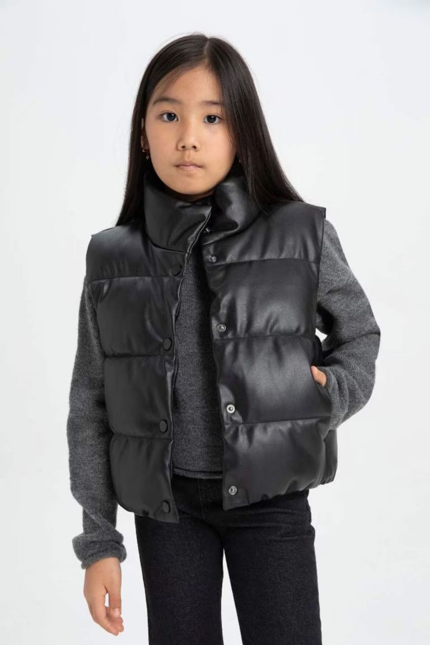 DEFACTO Girl's Water Repellent Puffer Vest