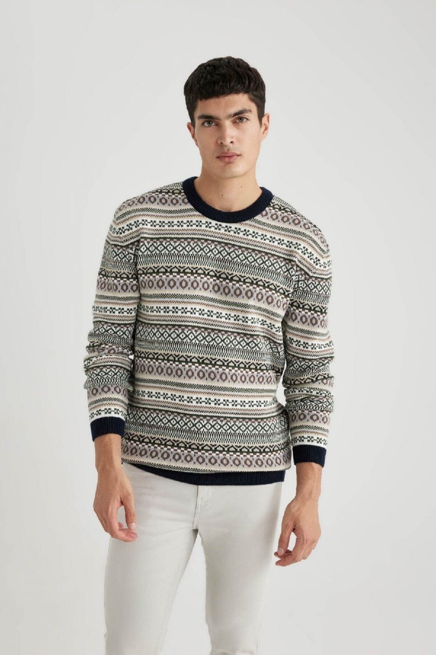 DEFACTO Standard Fit Crew Neck Sweater