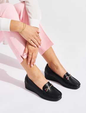 Shelvt Black wedge loafers