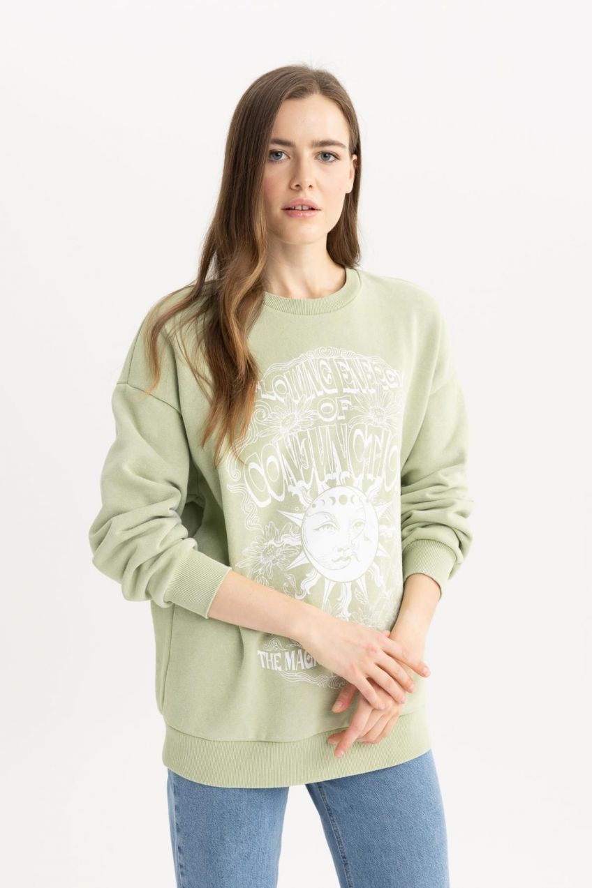 DEFACTO Oversize Fit Crew Neck Thick Washed Faded Effect Sweatshirt