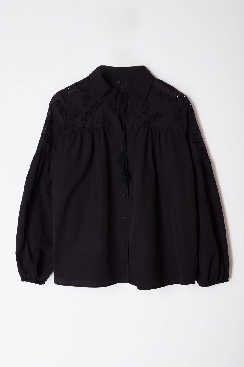 Trendyol Black Shoulder and Sleeves Embroidery Lace Detailed Woven Shirt