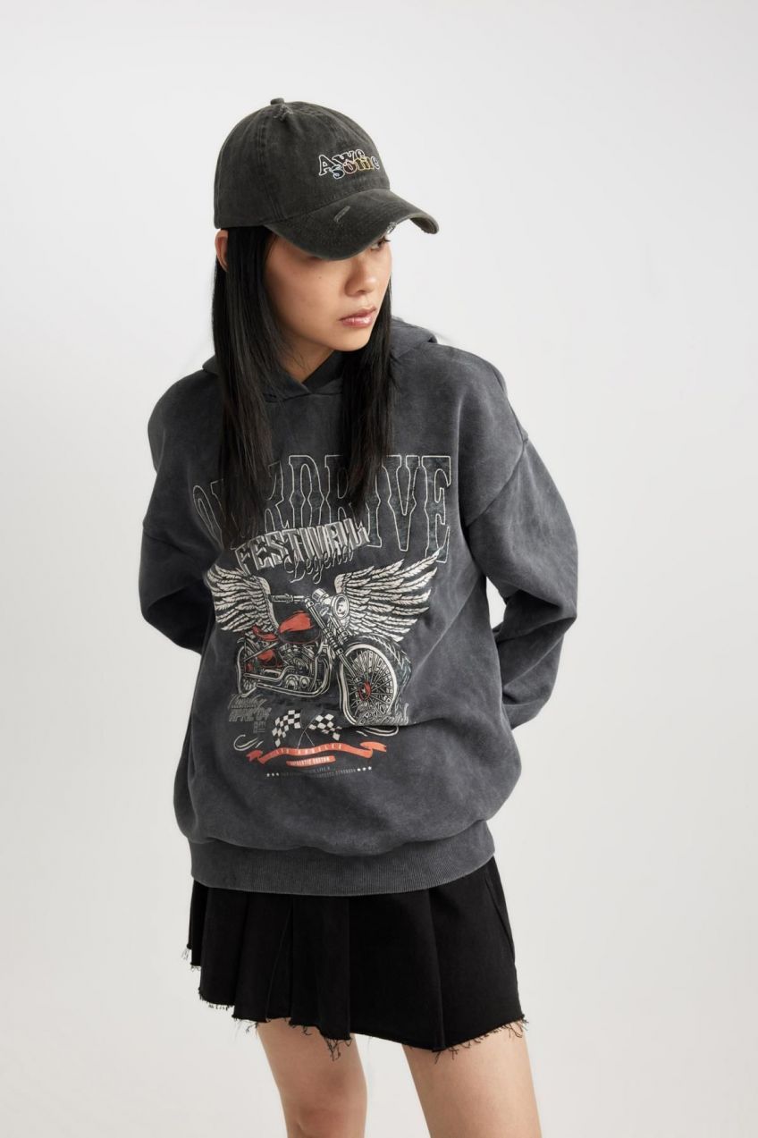 DEFACTO Cool Oversize Fit Printed Hooded Thick Washed Faded Effect Sweatshirt