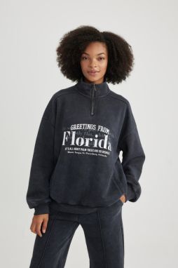 DEFACTO Half Zipper Printed Thick Fabric Washed Pale Effect Sweatshirt