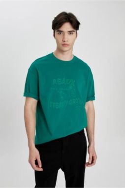 DEFACTO Comfort Fit Crew Neck Printed Short Sleeve T-Shirt