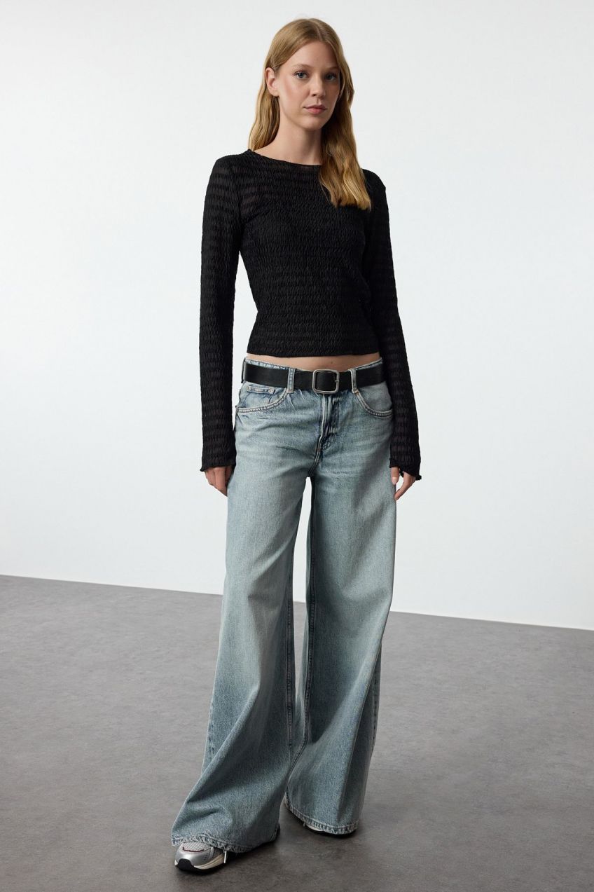 Trendyol Black Fitted Textured Tulle Stretchy Knitted Blouse