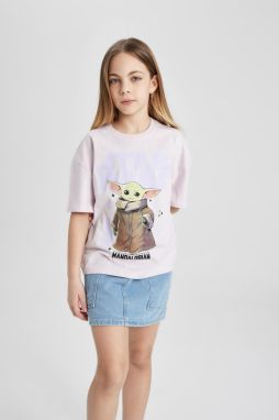 DEFACTO Girls Star Wars-The Mandalorian Relax Fit Crew Neck Short Sleeve T-Shirt