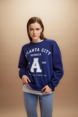 DEFACTO Oversize Fit Crew Neck Thick Sweatshirt
