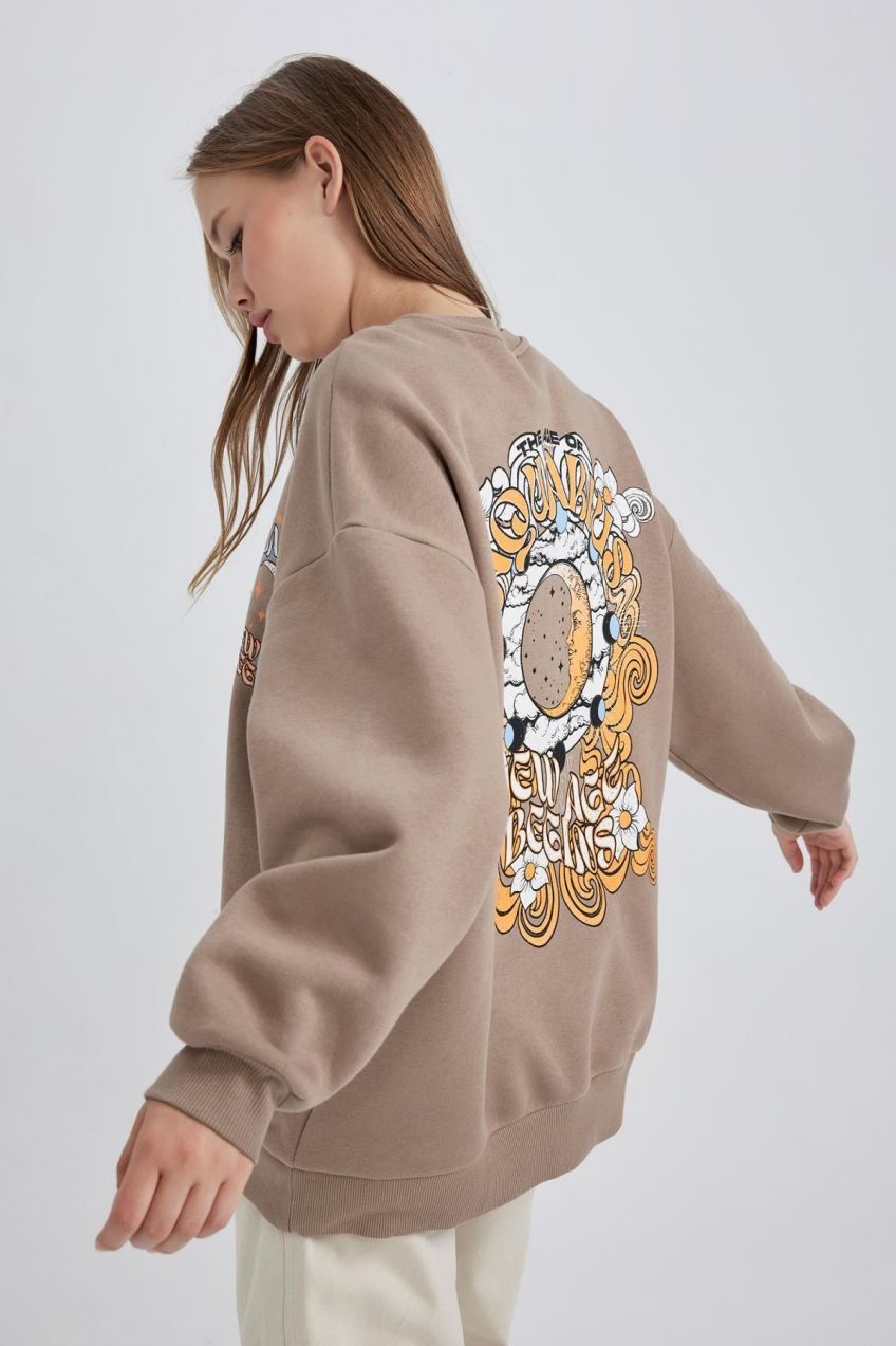 DEFACTO Coool Oversize Fit Crew Neck Back Printed Sweatshirt
