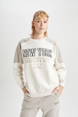 DEFACTO Fit Oversize Fit Crew Neck Printed Thick Sweatshirt