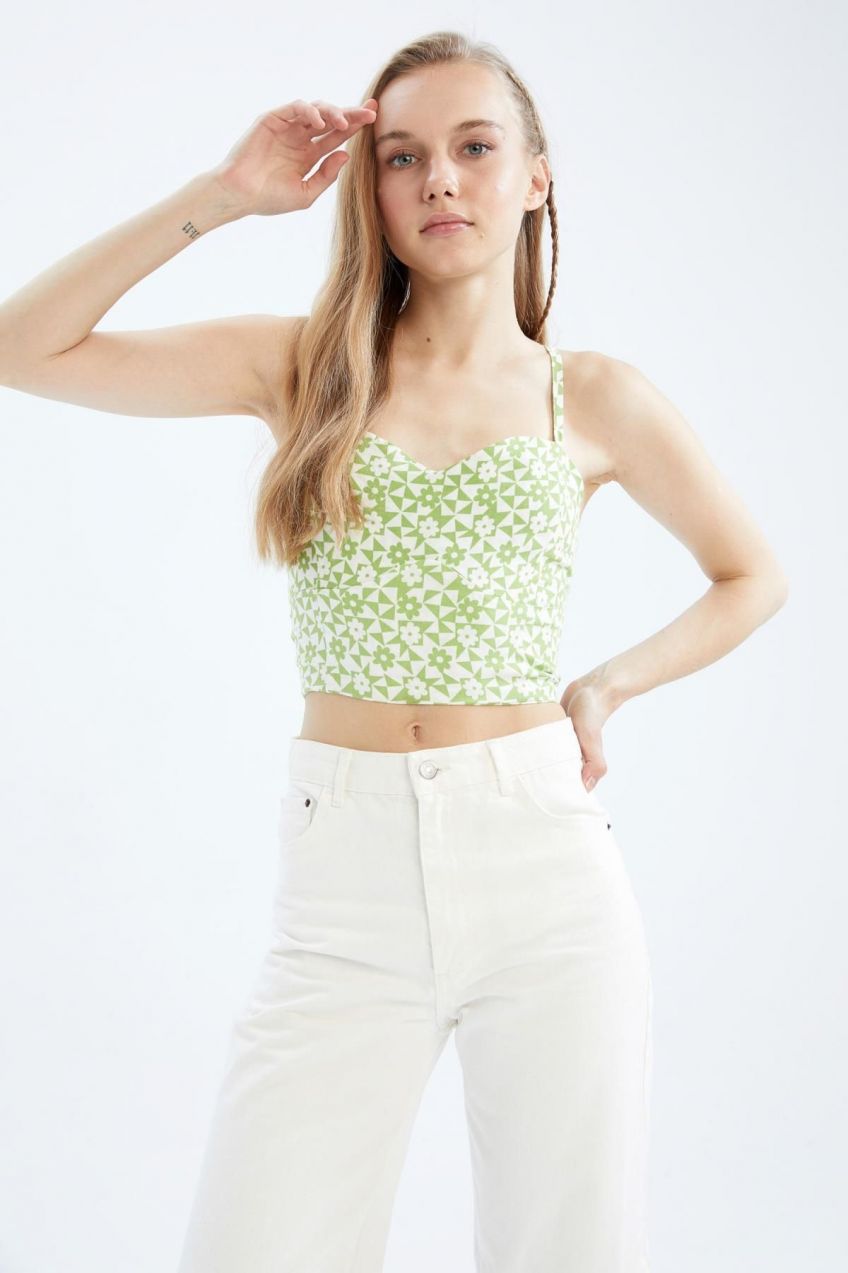 DEFACTO Strappy Floral Crop Blouse