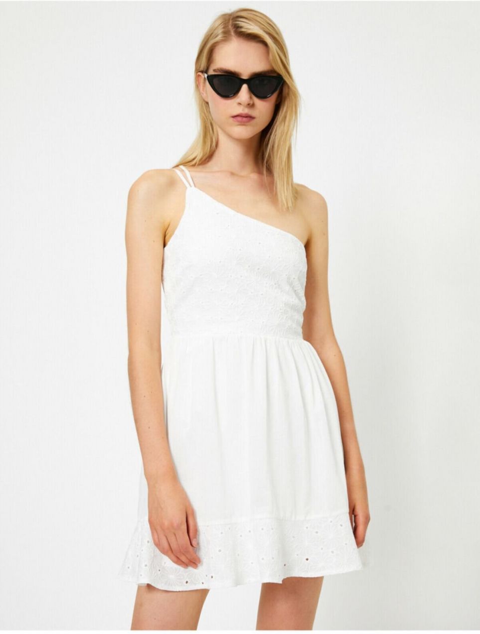 Koton Women's White Sleeveless Embroidered Short Dress