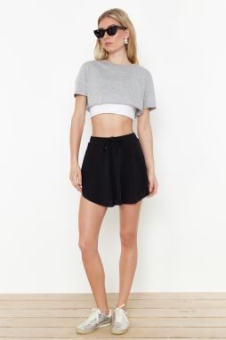 Trendyol Short Stretchy Knitted Shorts with Black Shorts & Bermuda