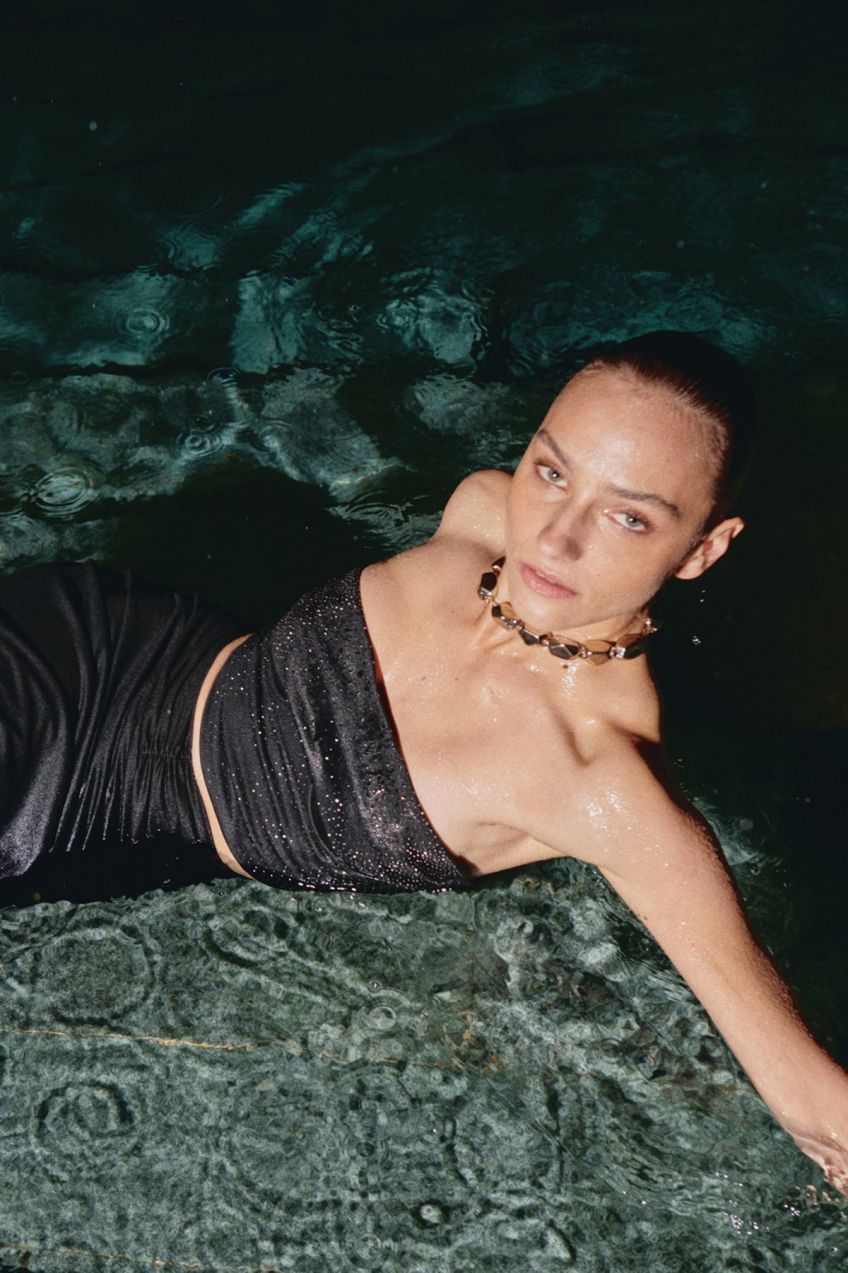Trendyol X Zeynep Tosun Black Knitted Shiny Stone Bustier