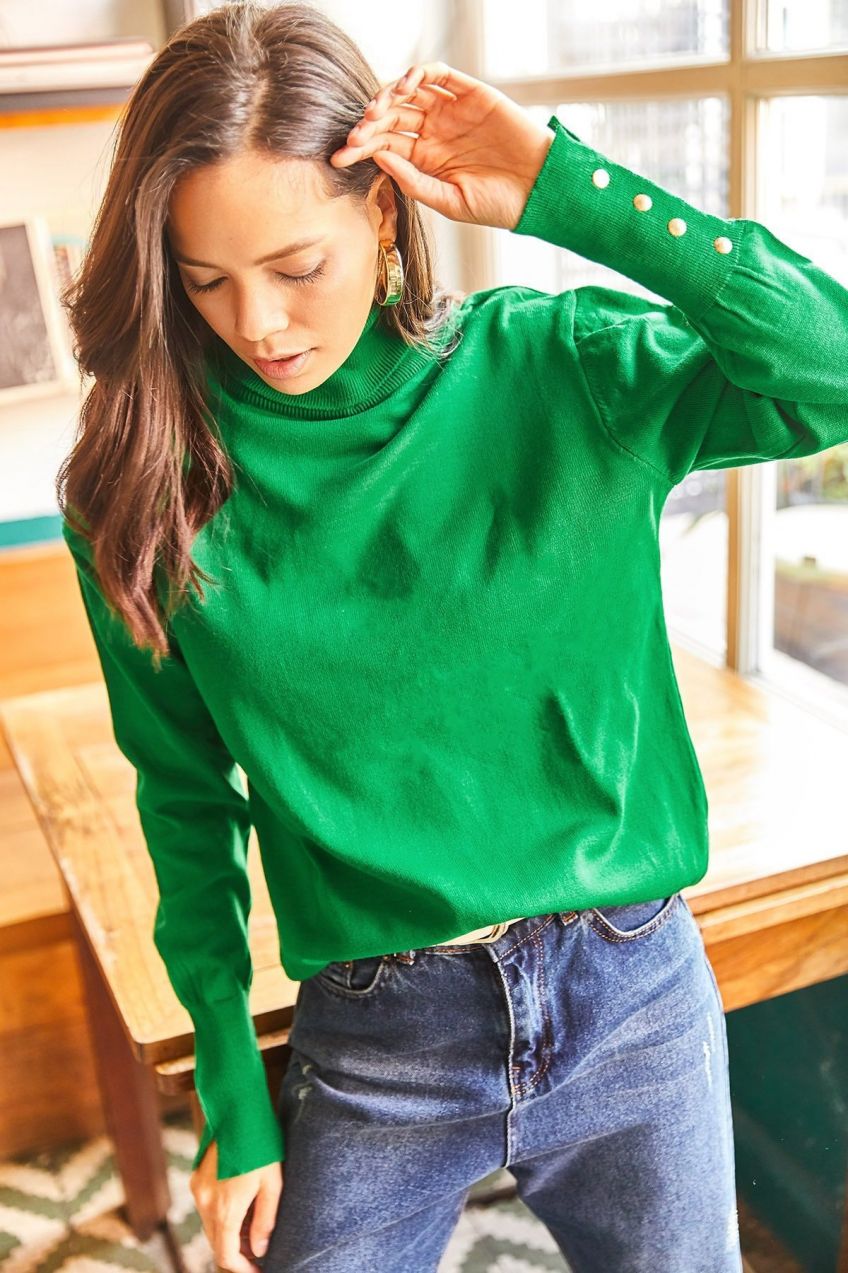 Olalook Women's Grass Green Cuffs with Slits and Buttons Turtleneck Knitwear Sweater