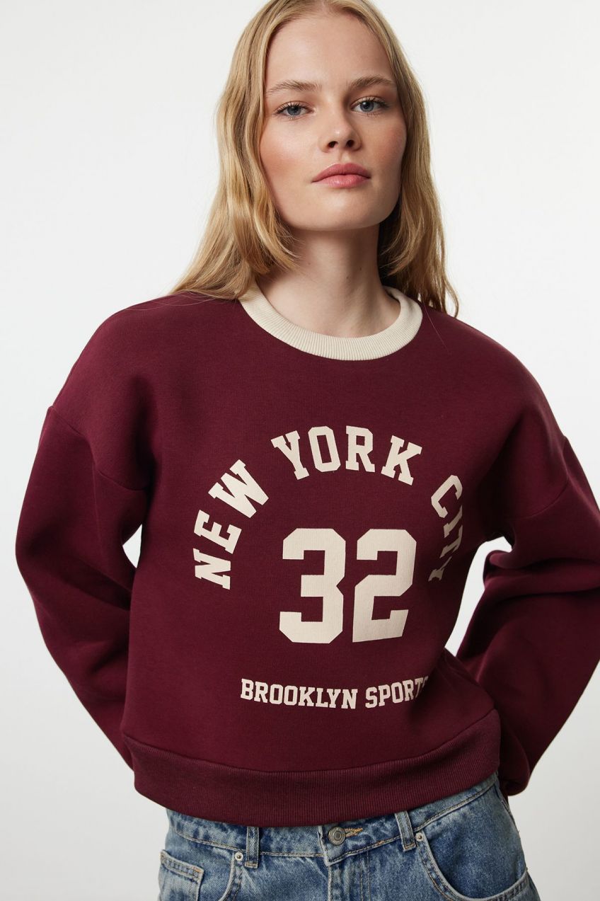 Trendyol Claret Red Color Blocked Slogan Oversize Crop Thick Inside Fleece Knitted Sweatshirt