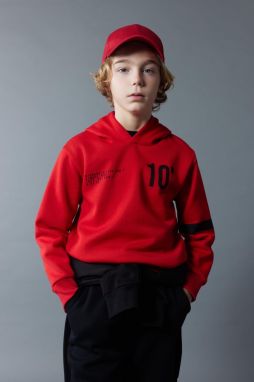 DEFACTO Boy's Printed Hooded Thick Sweatshirt