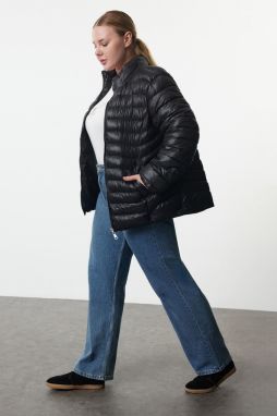Trendyol Curve Black Regular Fit Stand-up Collar Coat