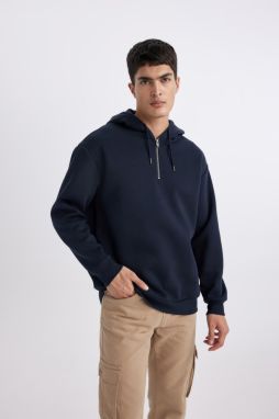 DEFACTO Oversize Fit Hooded Sweatshirt